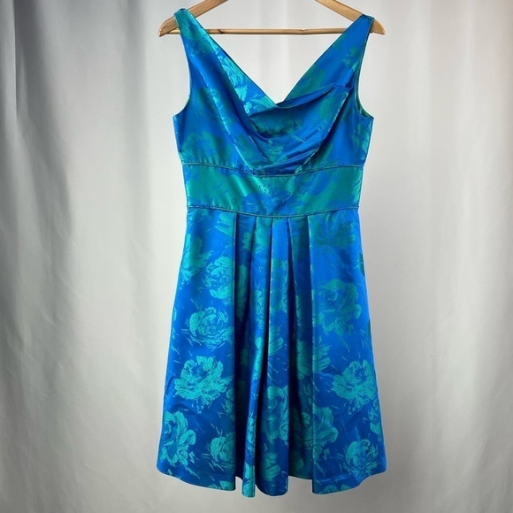 THEIA Floral Jacquard Sleeveless Pleated Dress in Blue Green Size 8 - Picture 6 of 14